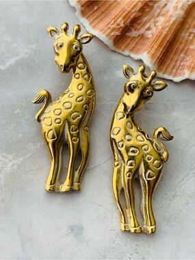 Avon Golden Giraffe Drop Earrings Vintage